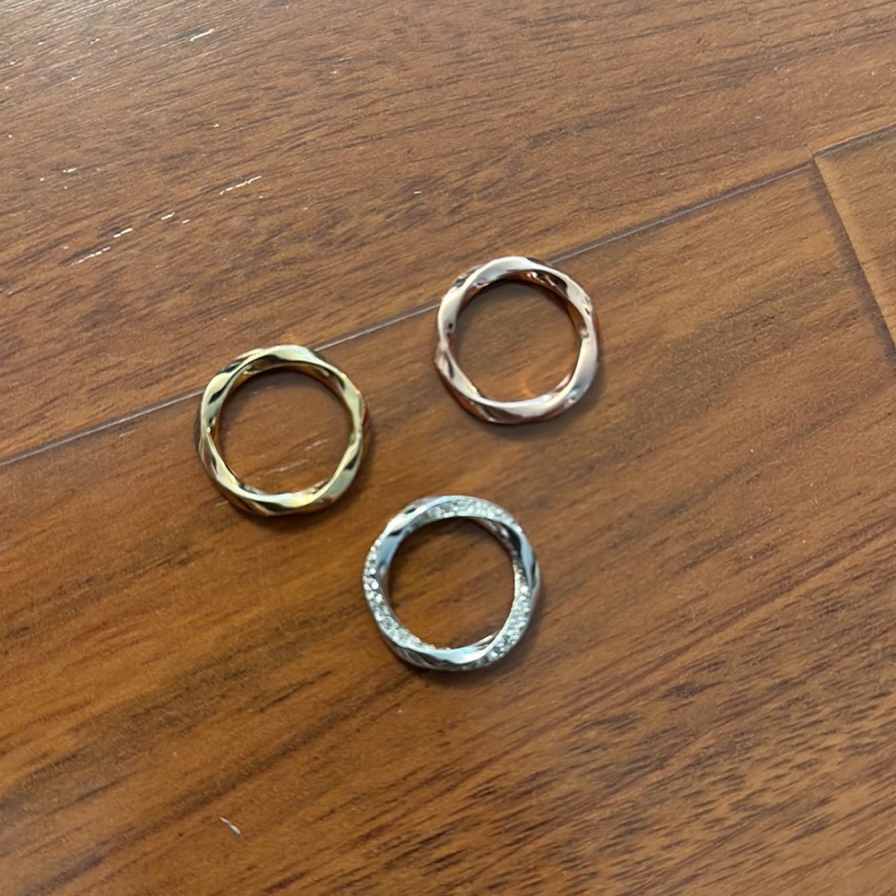 Coach Rings - Picture 3 of 4